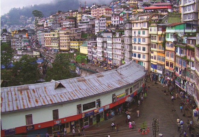 Travel (Sikkim 02_19)Bus st_680.jpg